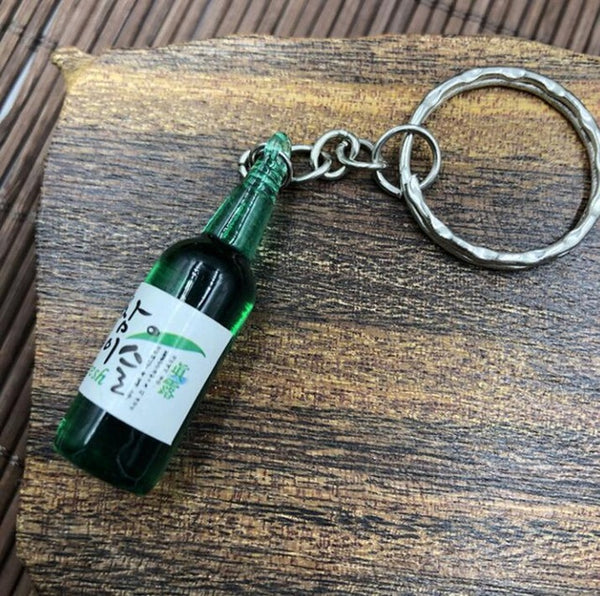 2019 New Women/Men's Fashion Handmade Resin Mineral water bottles Wine Bottle Key Chains Key Rings Alloy Charms Gifts Wholesale