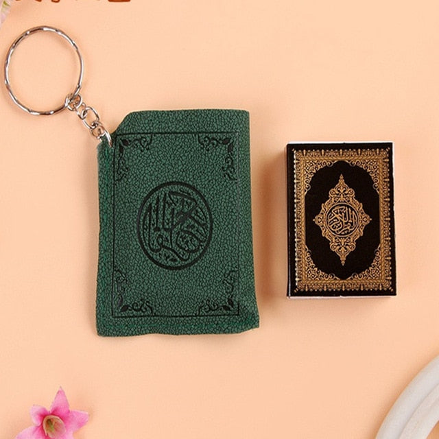 2019 Fashion Jewelry Mini Arabic Quran Quran Islamic Islamic Allah Real Paper Can Read Pendant Keyring Fashion Religious Jewelry